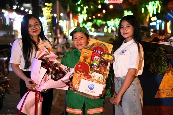 Đội ngũ hỗ trợ TA88 thân thiện và chuyên nghiệp