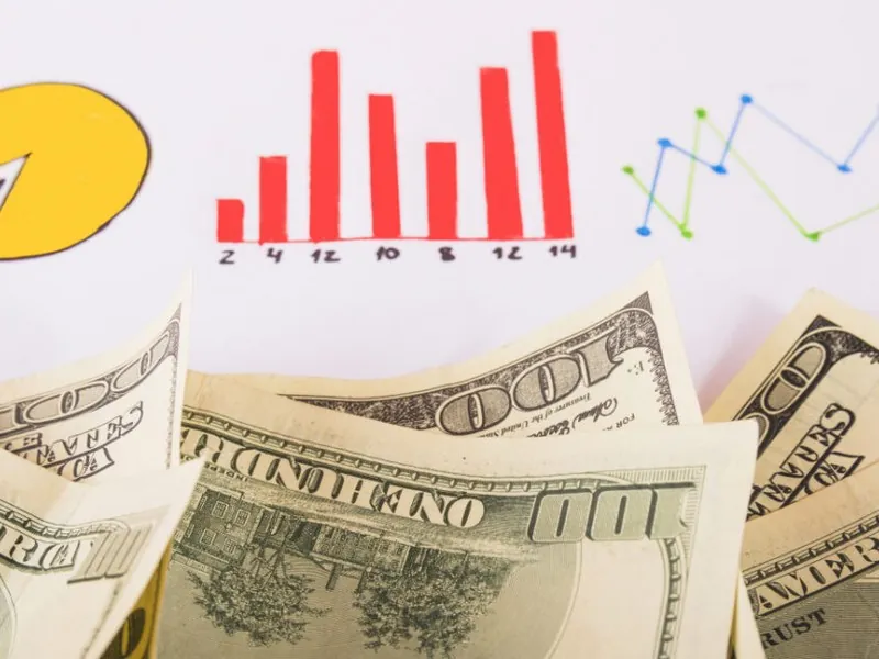 Hình ảnh các biểu đồ phân tích số liệu và chiến lược chơi xổ số